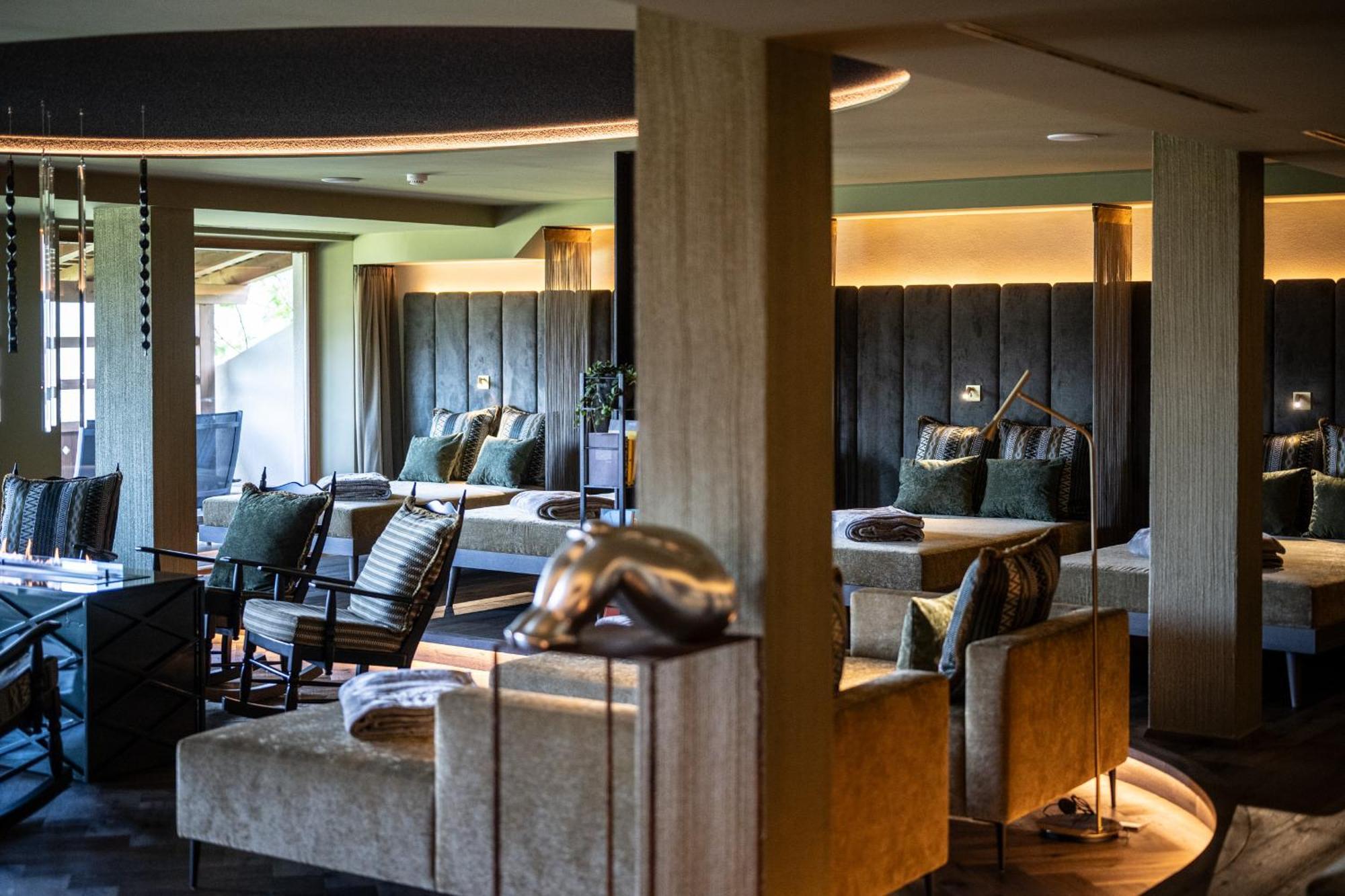 Hotel Emmy - Five Elements Fie allo Sciliar Ngoại thất bức ảnh